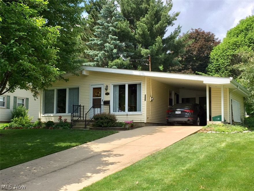 Well maintained ranch home in quiet location. Hardwood floors, appliances including washer & dryer. Updates include vinyl siding, replacement windows, roof, furnace and A/C over the past years. Awesome screened-3 season porch. Rec room. You will love this home! $/6 yr Muskingum assessment.