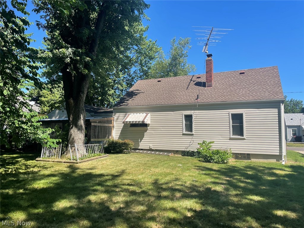 East Akron Terrace - Residential