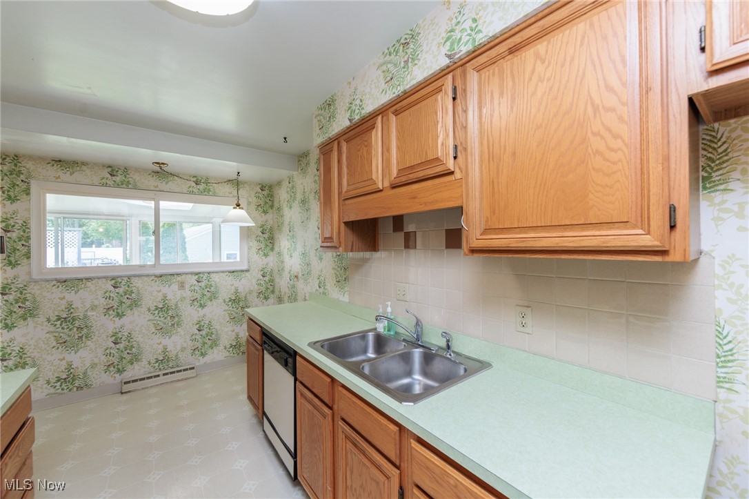 144 Charlotte Street, Painesville, Ohio image 25