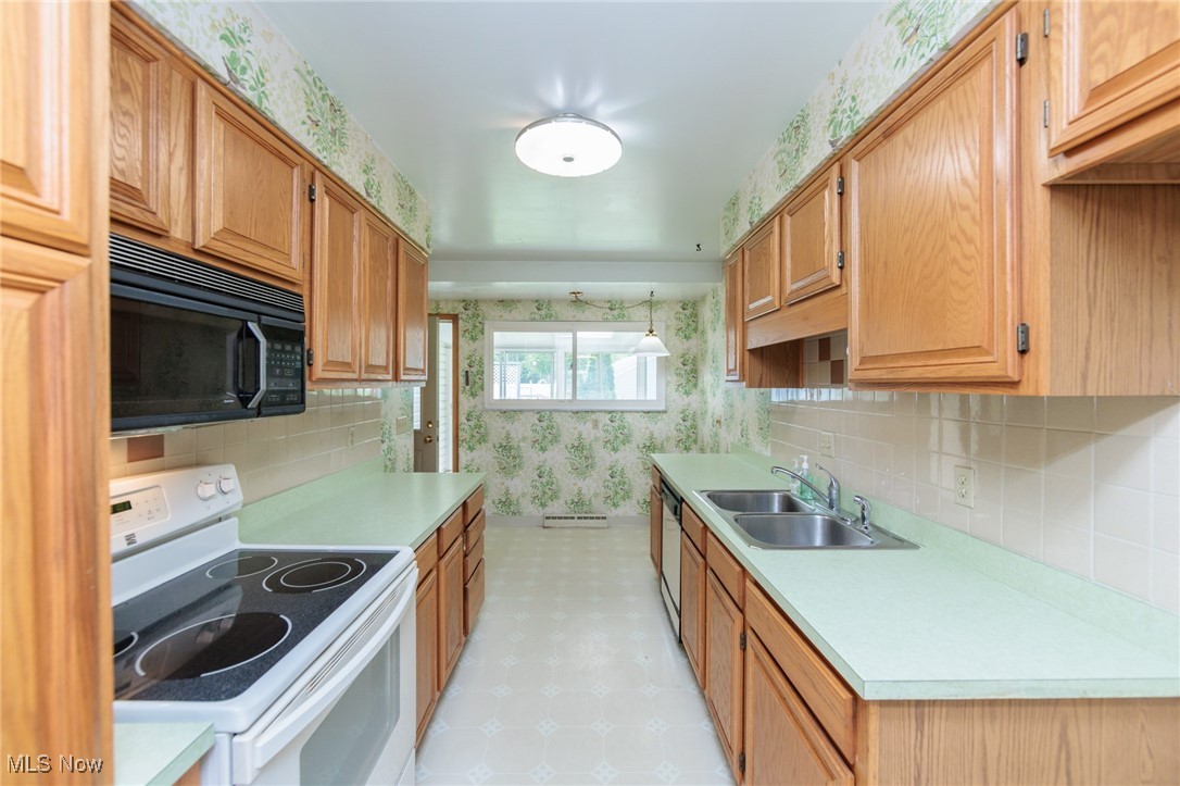 144 Charlotte Street, Painesville, Ohio image 23