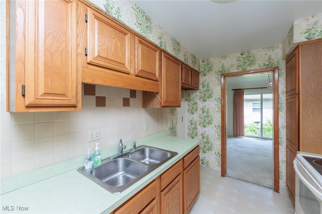 144 Charlotte Street, Painesville, Ohio image 30