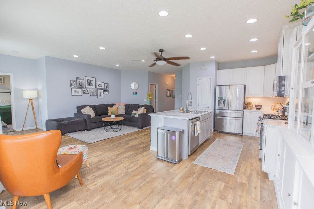 6527 Wisteria Lane, Medina, Ohio image 19