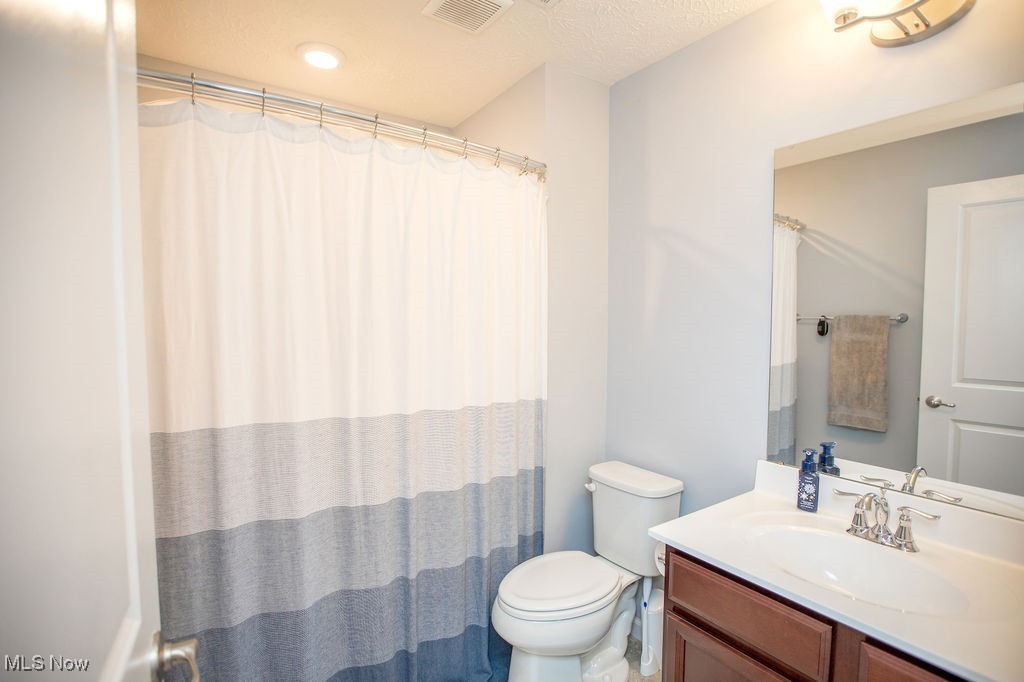 6527 Wisteria Lane, Medina, Ohio image 23