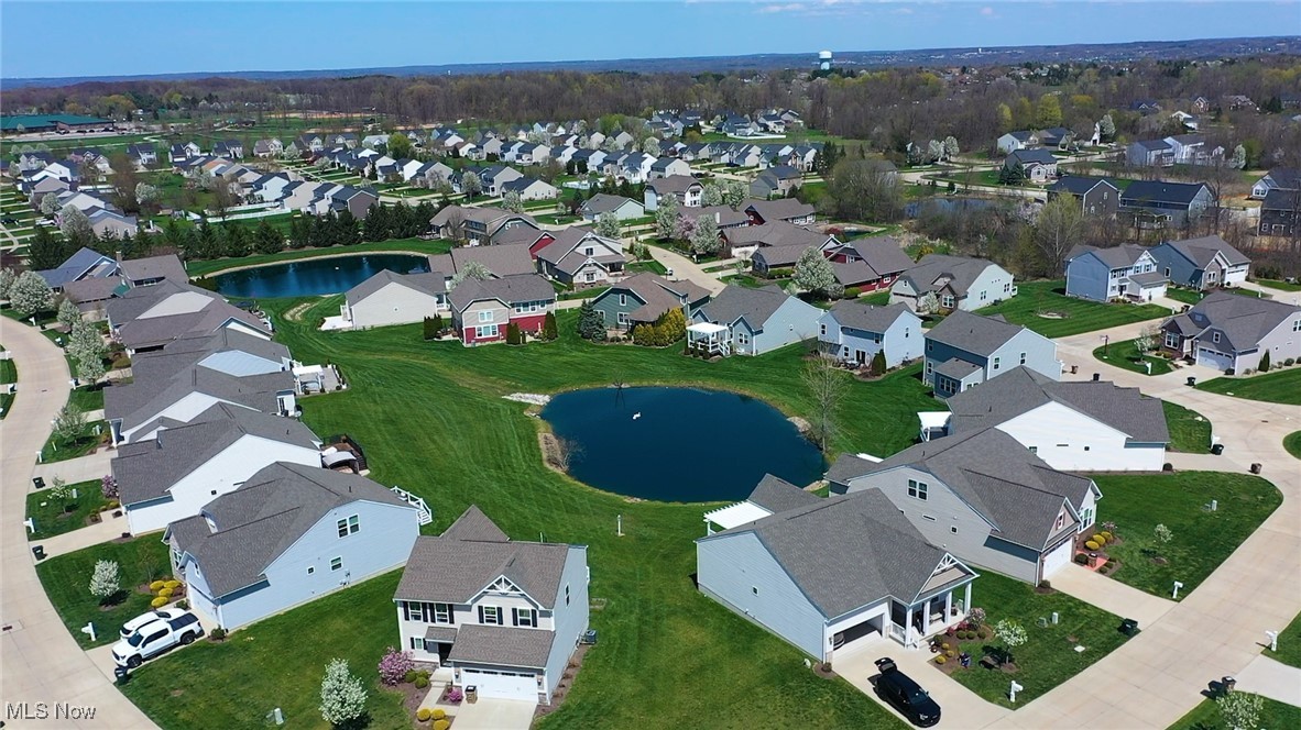 6527 Wisteria Lane, Medina, Ohio image 4