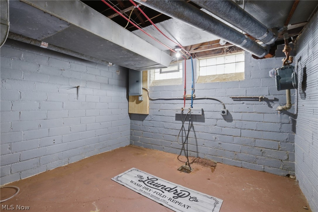 Cleveland Heights Blvd - Residential