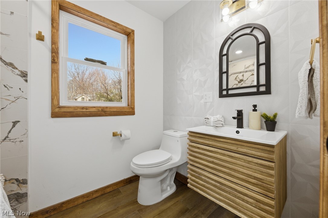 Cleveland Heights Blvd - Residential