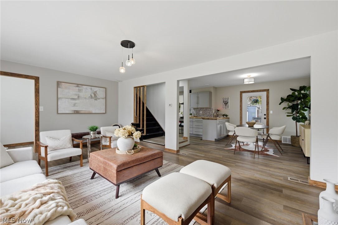 Cleveland Heights Blvd - Residential