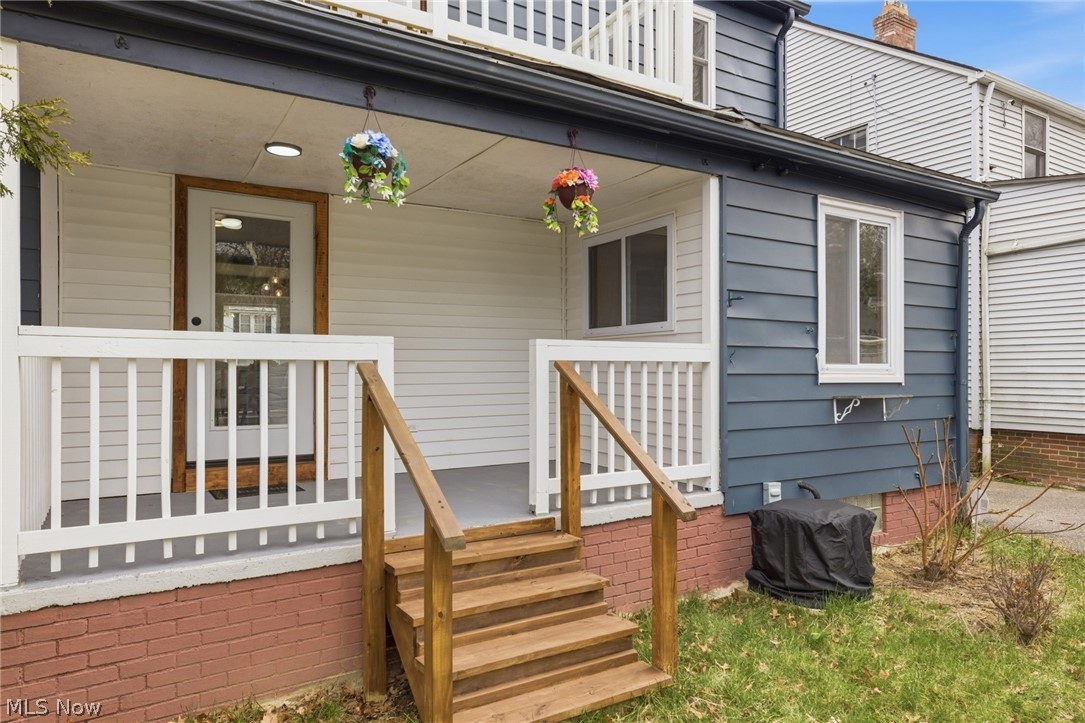 Cleveland Heights Blvd - Residential