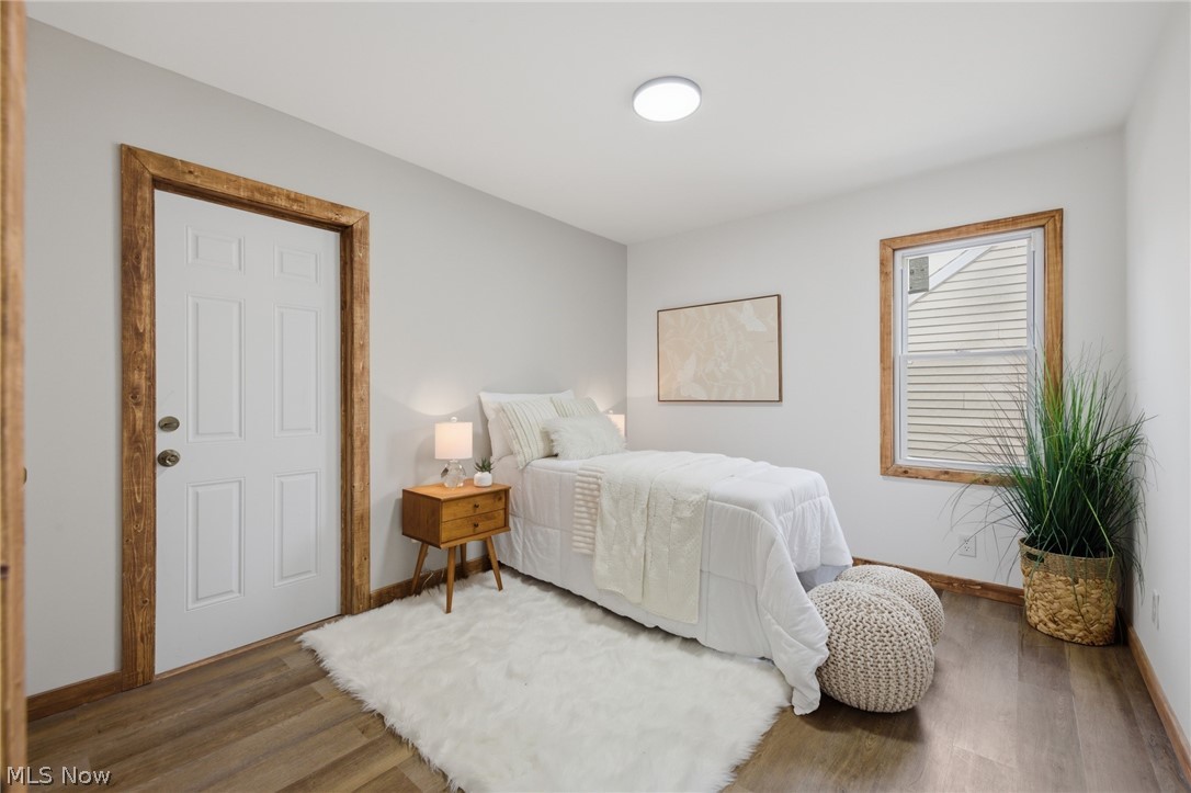 Cleveland Heights Blvd - Residential