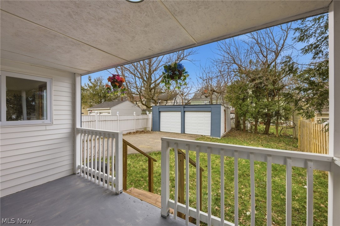 Cleveland Heights Blvd - Residential