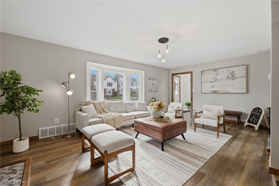 Cleveland Heights Blvd - Residential