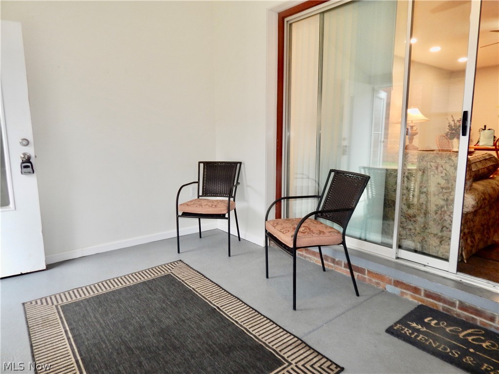 Country Club Condo - Residential