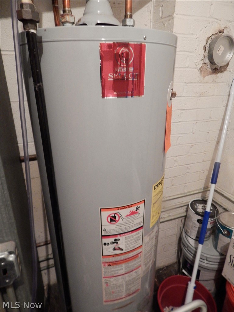 Country Club Condo - Residential