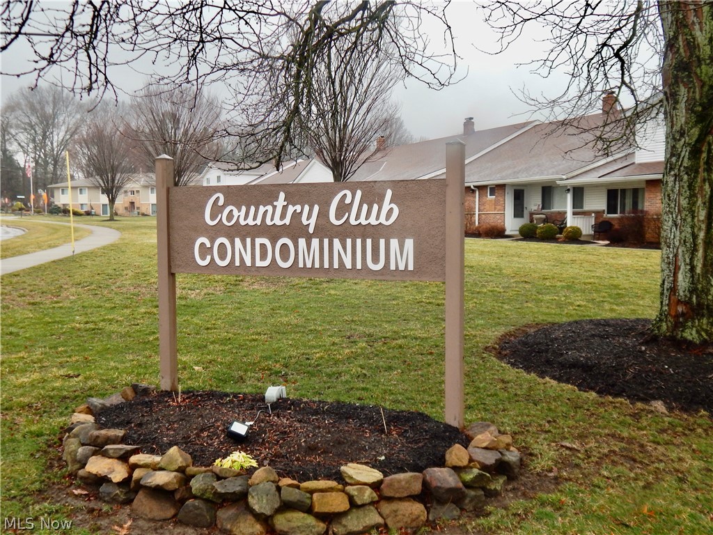 Country Club Condo - Residential