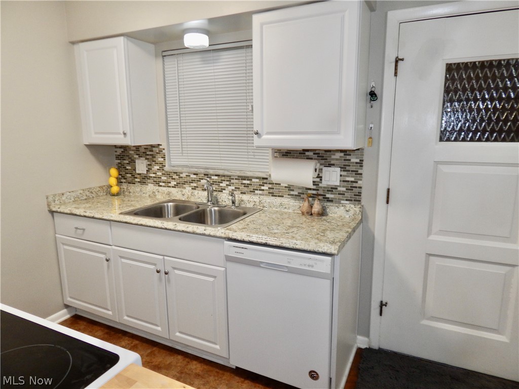 Country Club Condo - Residential