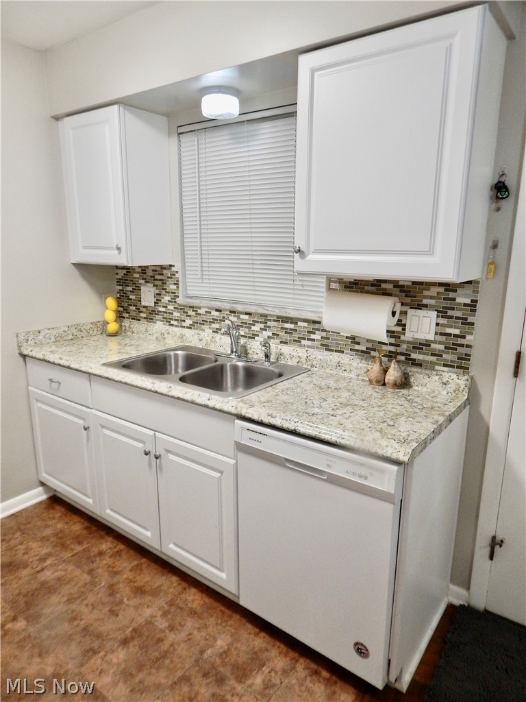 Country Club Condo - Residential