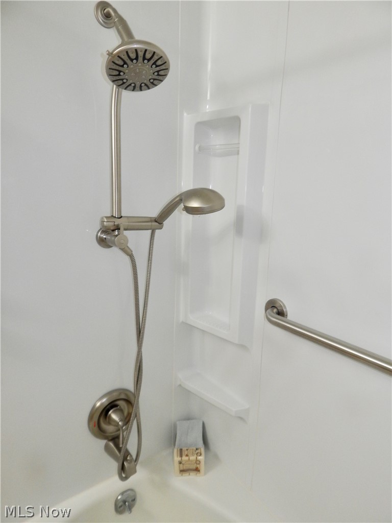 Country Club Condo - Residential