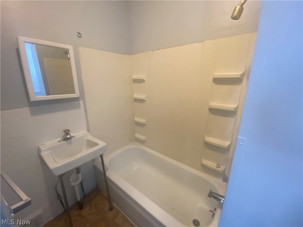 Hickox - Residential Lease