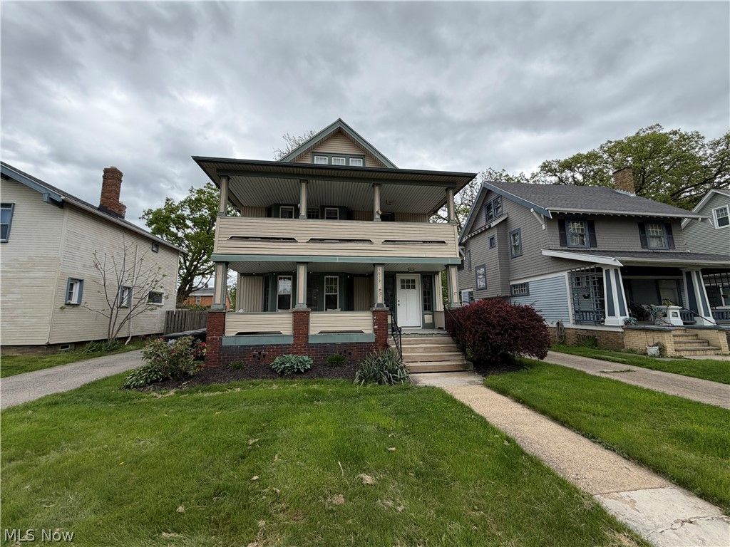 Photo of 1629 Northland Avenue, Lakewood, OH 44107 (MLS # 5207435)