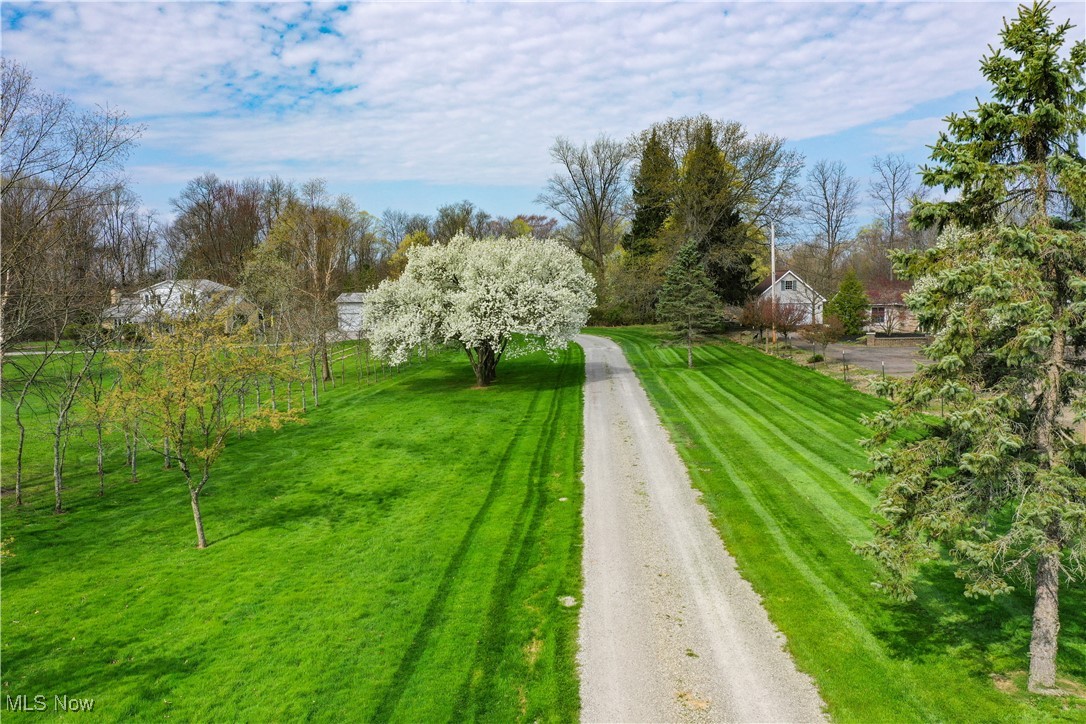 13068 Chillicothe Road, Chesterland, Ohio image 2