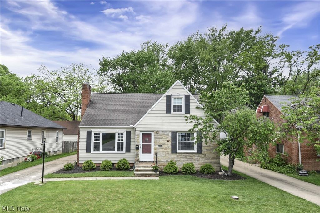 Photo of 4168 W 224th Street, Fairview Park, OH 44126 (MLS # 5212897)
