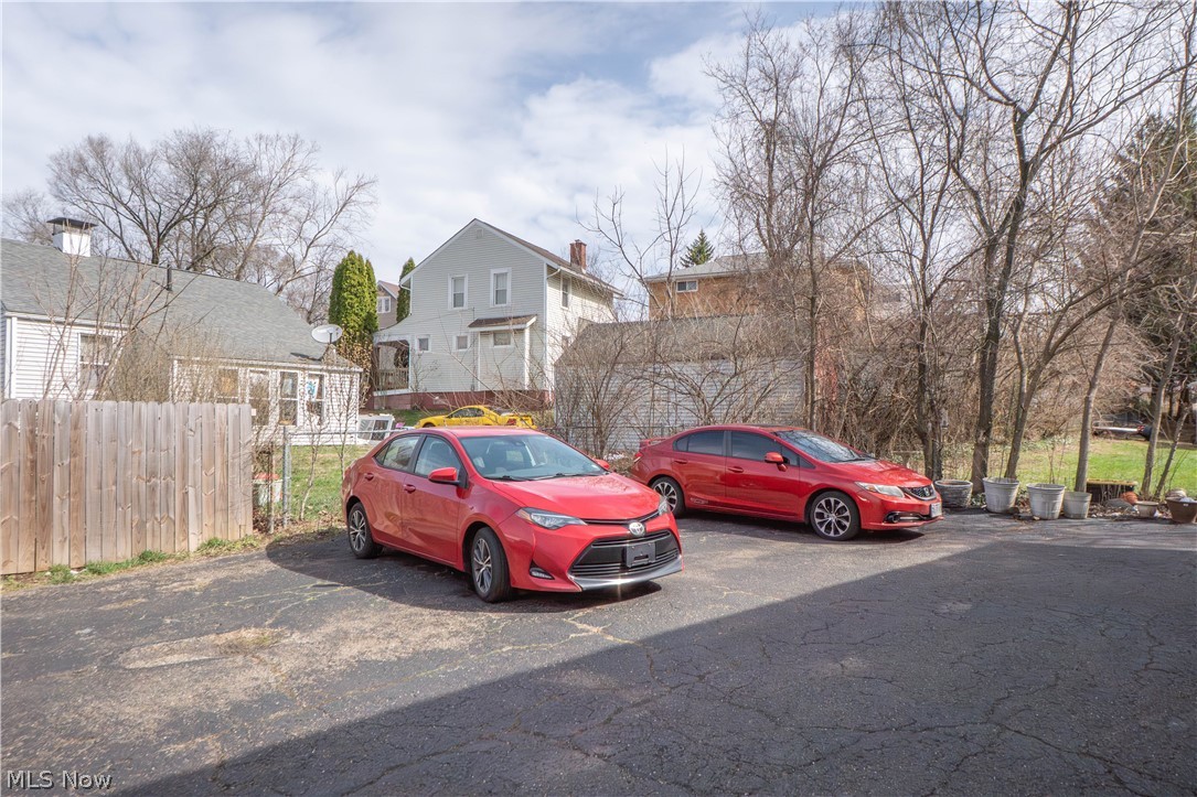 Canton - Residential Income