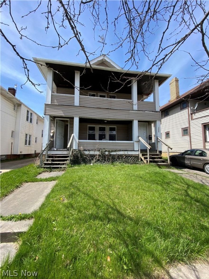 Well Maintained Income Producing 2 Unit Property!! Nearly 2,000 Square Feet! Newer Vinyl Siding And Windows! Beautiful Hardwood Floors Throughout! 2 Large Bedrooms And 1 Full Bath In Each Updated Unit!! Here Is Your Chance To Be A Real Estate Investor! Don't Miss Out On This One!!