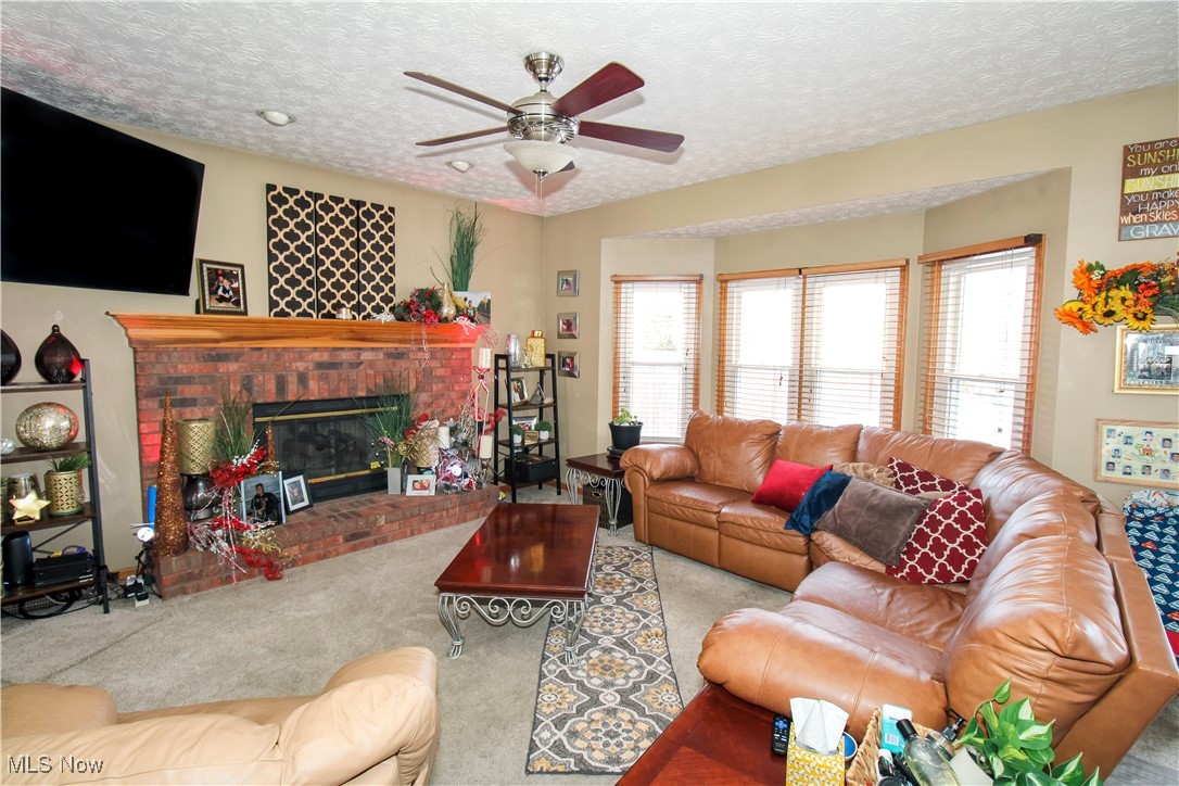 Oak Point Vill Sub - Residential