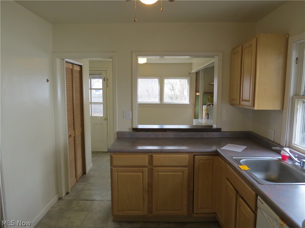 Arrowhead Beach - Residential