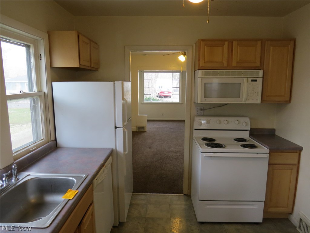 Arrowhead Beach - Residential