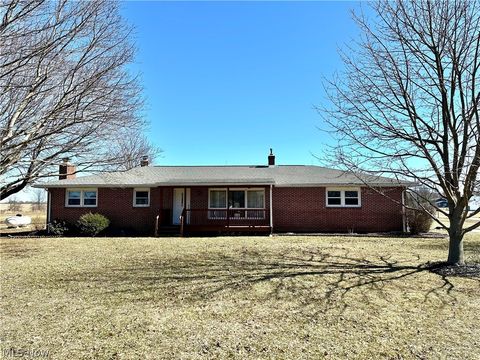 Homes For Sale - 724 New Milford Road<br/> Atwater, OH 44201