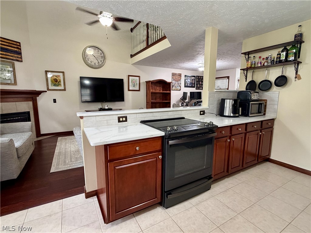 Royal Oaks Club Condo Ph 03 - Residential