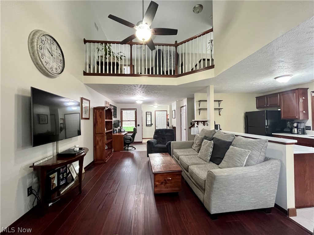 Royal Oaks Club Condo Ph 03 - Residential