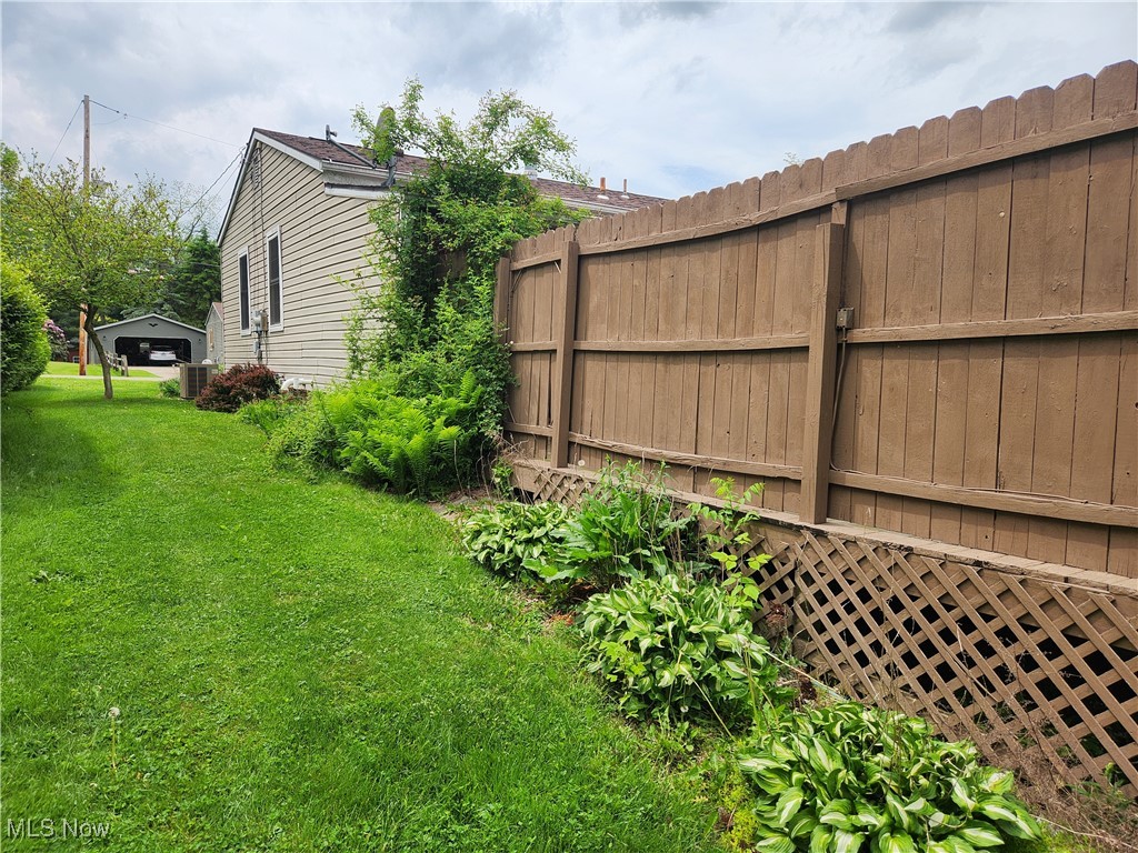867 S 14th Street, Sebring, Ohio image 5