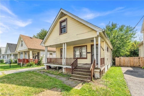 Homes For Sale - 12504 Angelus Avenue<br/> Cleveland, OH 44105
