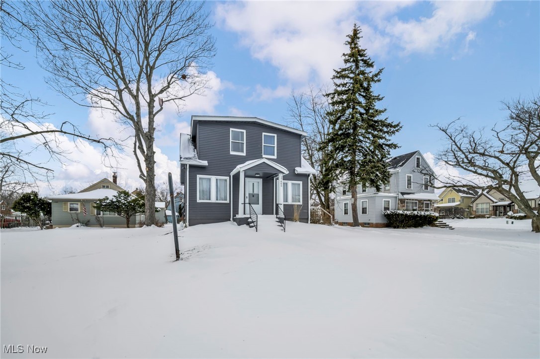 17645 Lakeport Avenue