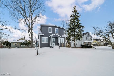 Tiny photo for 17645 Lakeport Avenue, Cleveland, OH 44119 (MLS # 5184495)