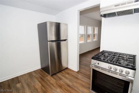 Tiny photo for 17645 Lakeport Avenue, Cleveland, OH 44119 (MLS # 5184495)