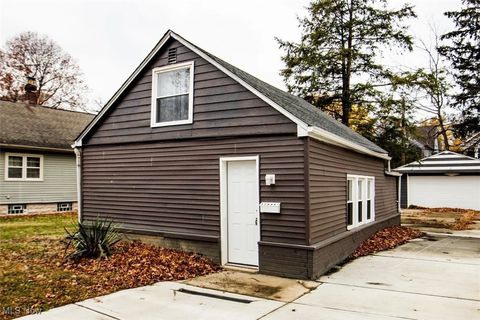 Tiny photo for 17645 Lakeport Avenue, Cleveland, OH 44119 (MLS # 5184495)