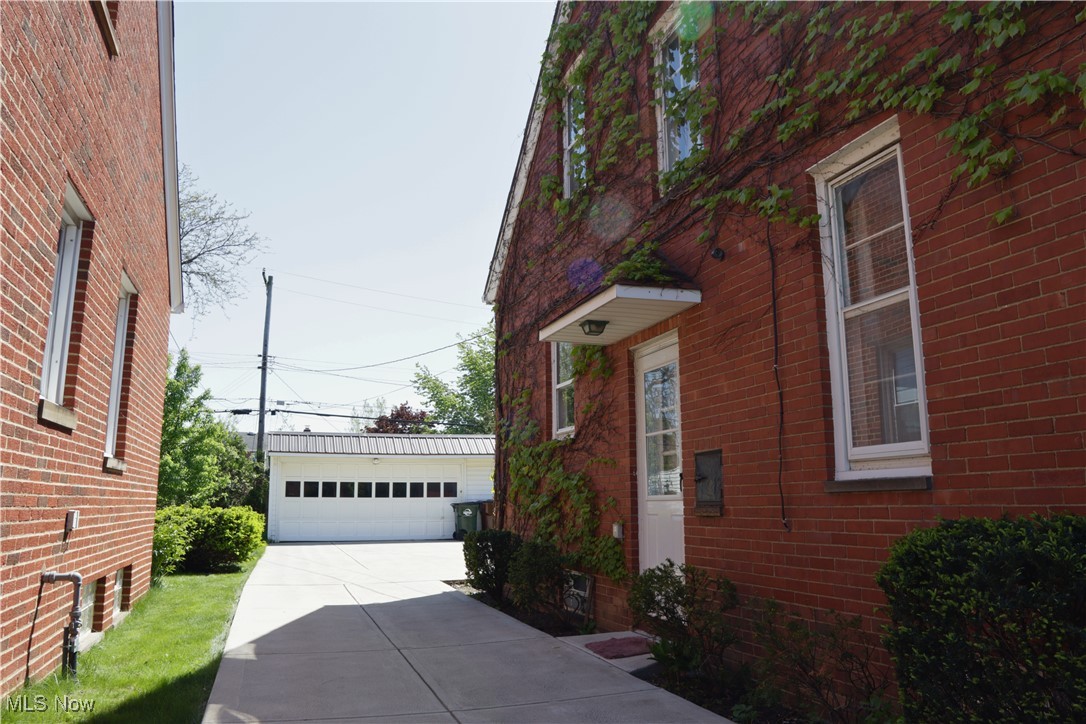 2217 Brookview Boulevard, Parma, Ohio image 37