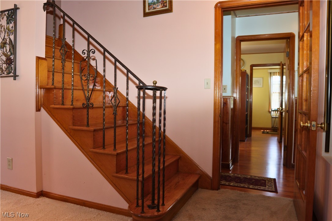 2217 Brookview Boulevard, Parma, Ohio image 7