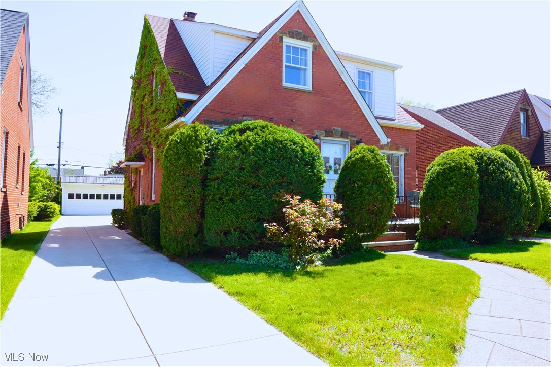 2217 Brookview Boulevard, Parma, Ohio image 1