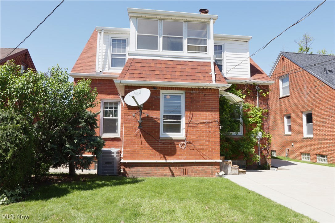 2217 Brookview Boulevard, Parma, Ohio image 41