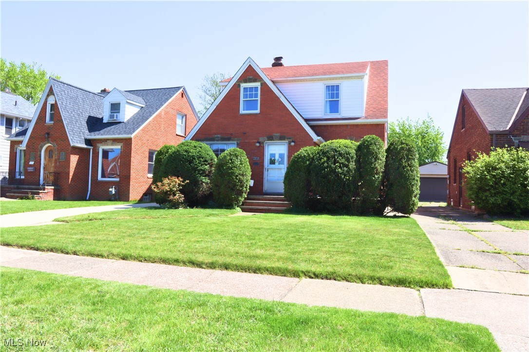 2217 Brookview Boulevard, Parma, Ohio image 3
