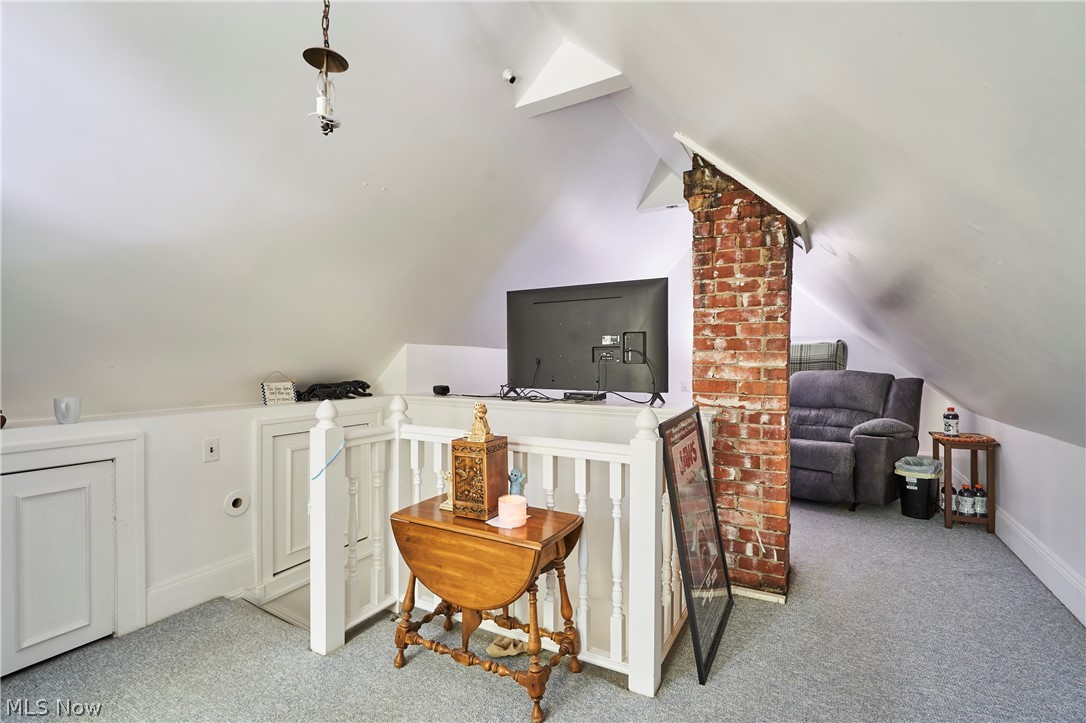 Chagrin Riverview - Residential