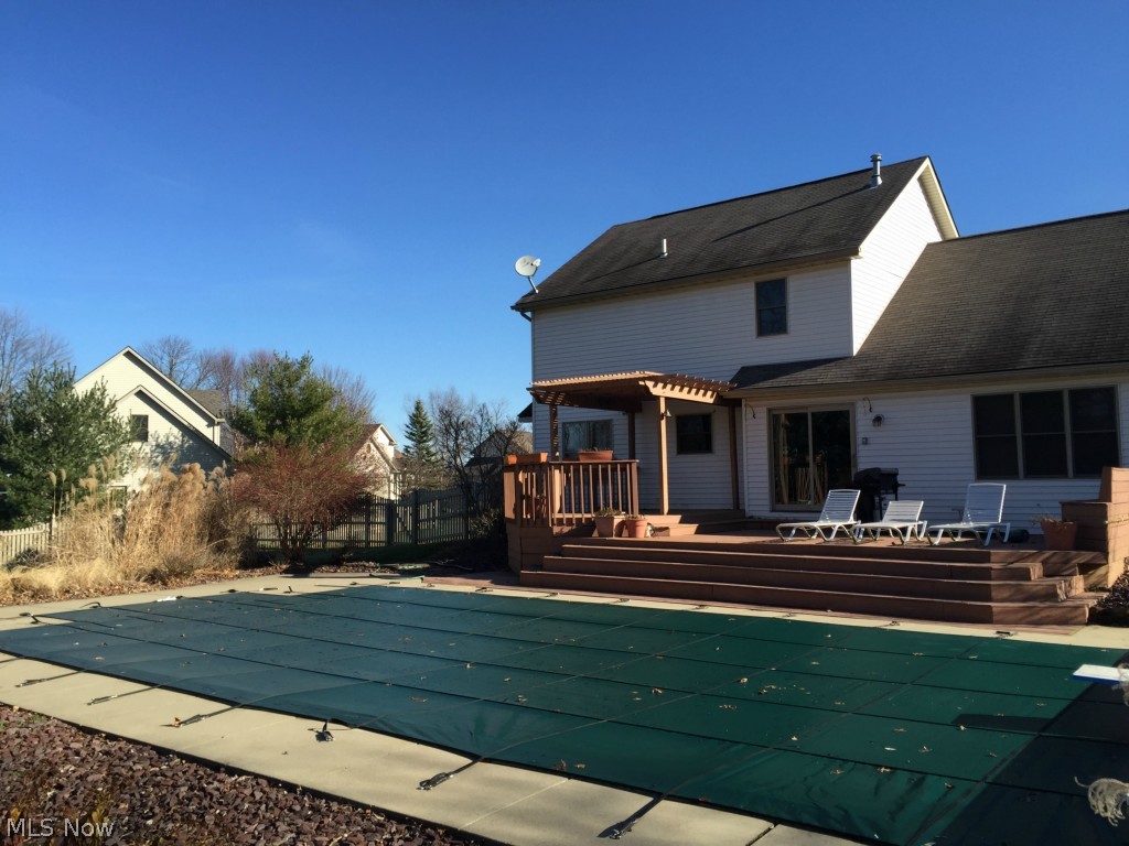 Burgess Lake - Residential