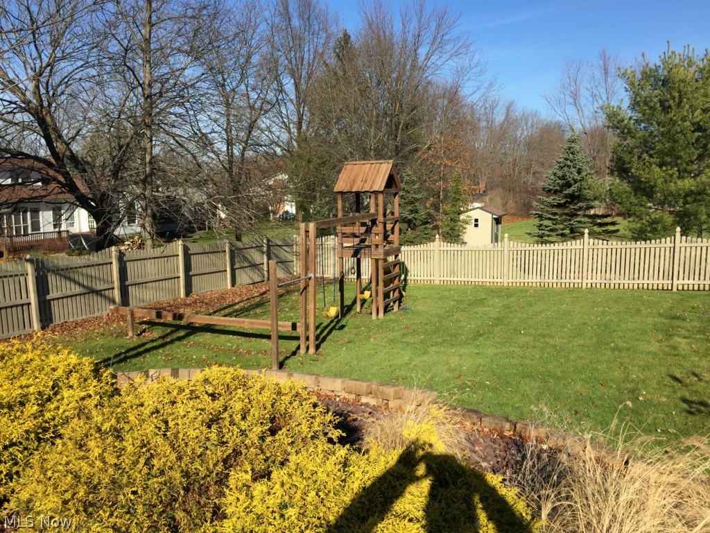 Burgess Lake - Residential