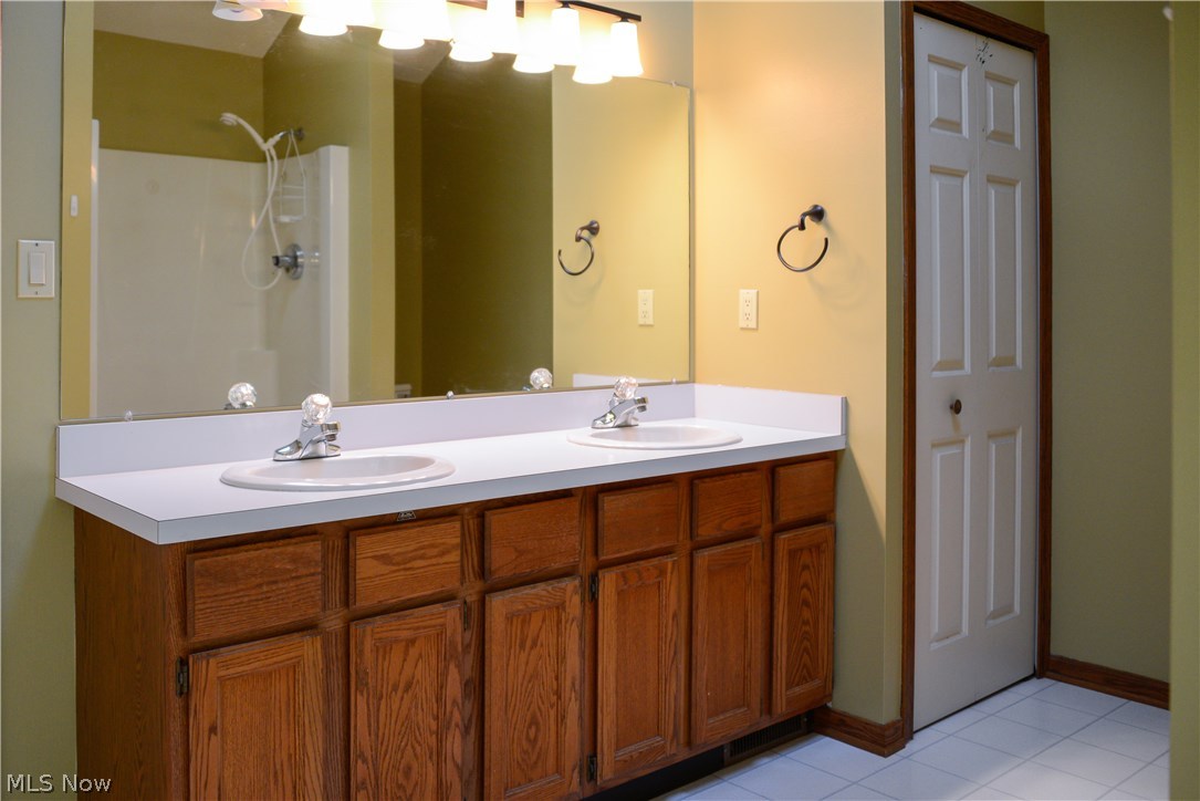 Oakbrooke - Residential