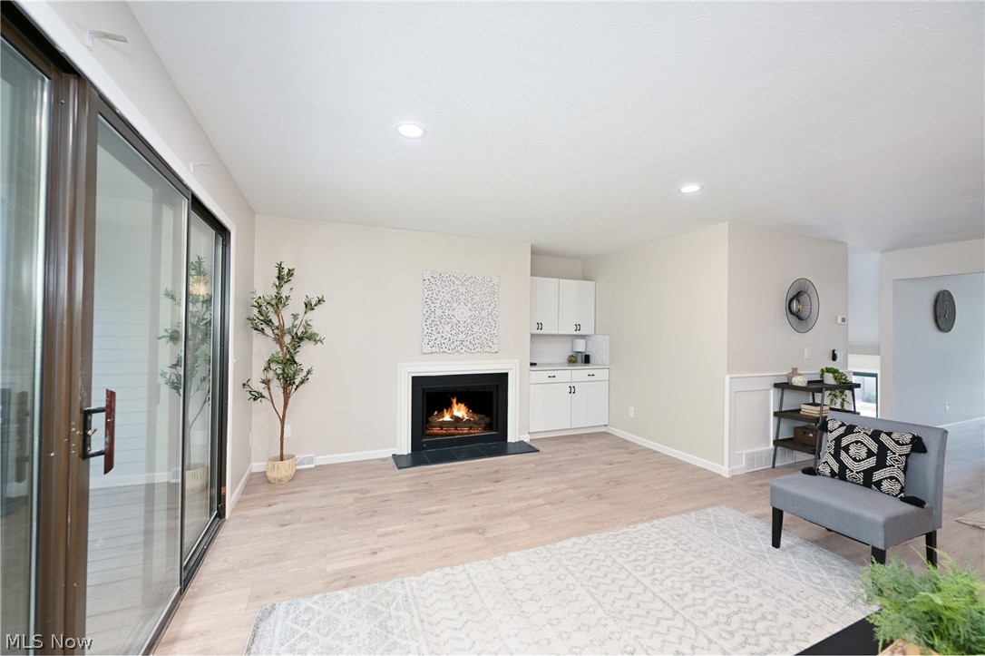 Woodhawk Club Condo Bldg - Residential