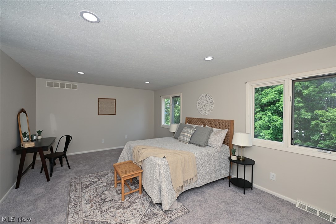 Woodhawk Club Condo Bldg - Residential